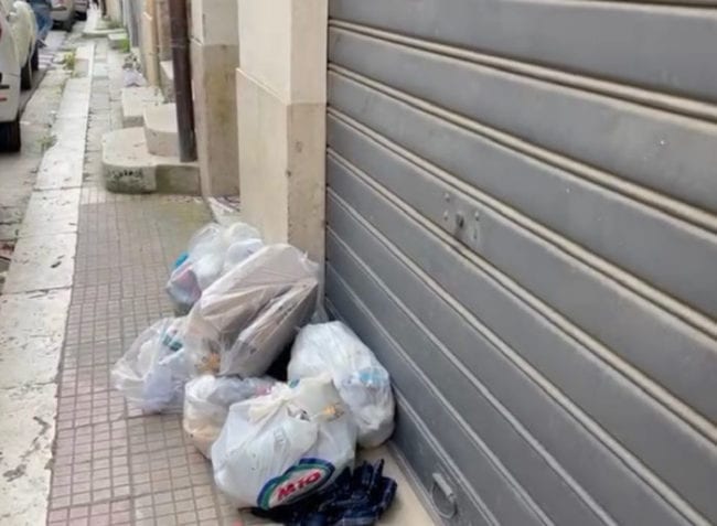 Alcamo. Colpa di sporcaccioni, discarica abusiva in via commendatore Navarra