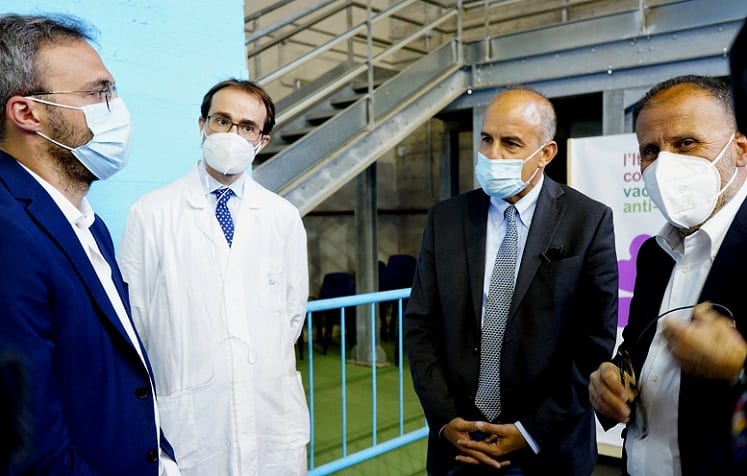 Il 'PalaDangelo' fa il botto, più di 800 vaccini al giorno. E siamo ancora in fase di rodaggio (VIDEO)
