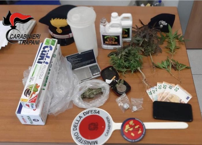 Coltivava droga in casa. Arrestato 38enne alcamese