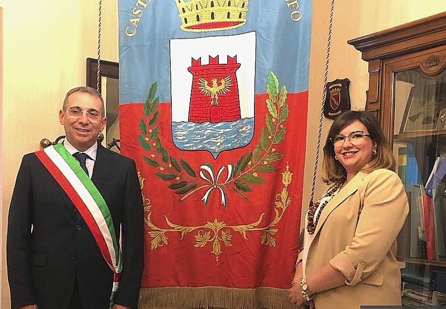 Prima esperienza amministrativa. Scuto in giunta, a Castellammare, in quota VIA