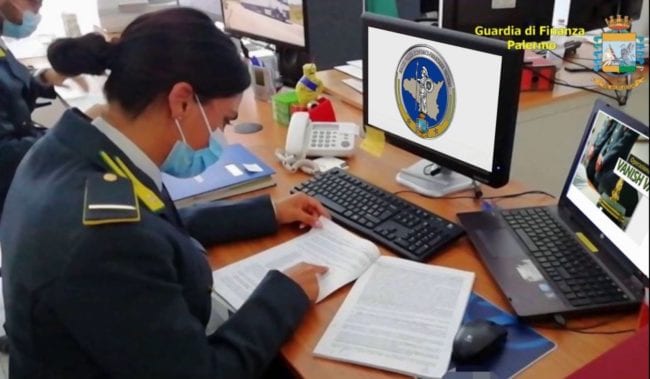 Indagine su colosso trasporti su gomma. GdF opera cinque arresti