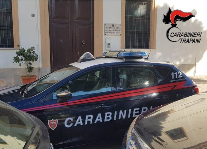 Giovane aggredisce carabinieri ad Alcamo. Denunciato per resistenza a pubblico ufficiale