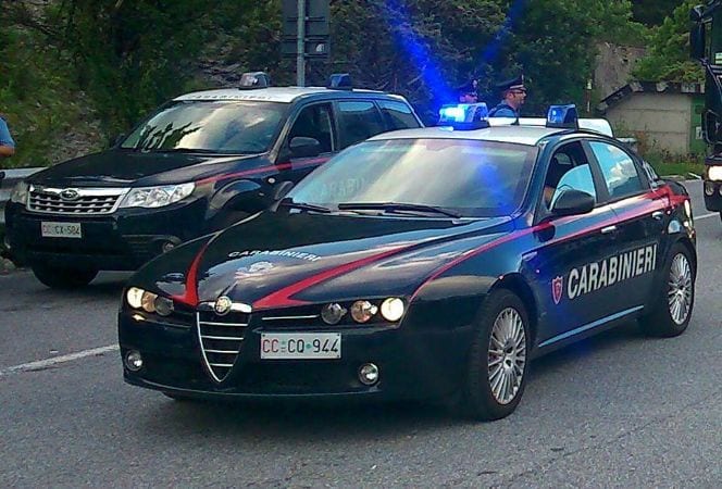 Prende a martellate l'auto della sorella per dissidi. Denunciata donna a Castelvetrano