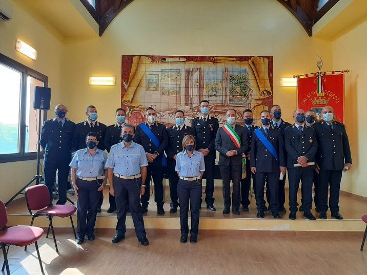 Consegnati a Carabinieri e Polizia locale di Calatafimi encomi solenni. Ringraziamento dell'amministrazione comunale