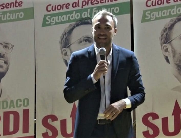 Surdi riconfermato sindaco di Alcamo con il 42,39%. Spallata decisiva dal voto disgiunto