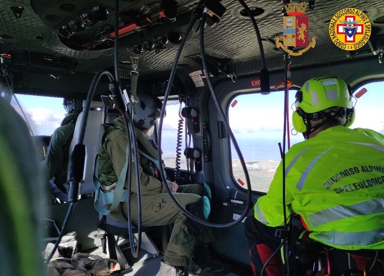 Intervento coniunto del SASS e dello CSAR a Favignana. Migrante ferito trasferito in ospedale a Trapani