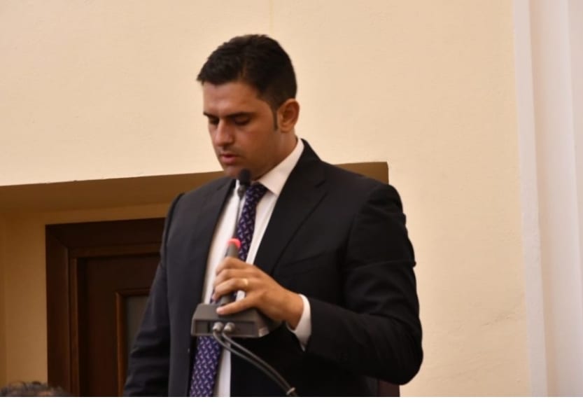 "Fumate nere" e polemiche ma D'Aguanno conquista la vice-presidenza