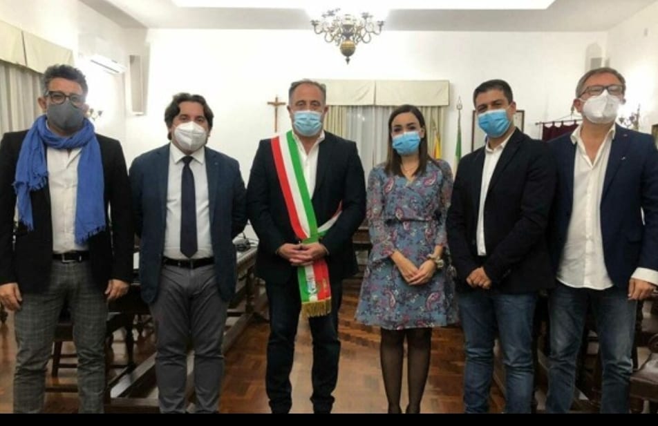 Terrasini, parte la "vecchia-nuova" giunta. Storica vice-sindacatura a donna
