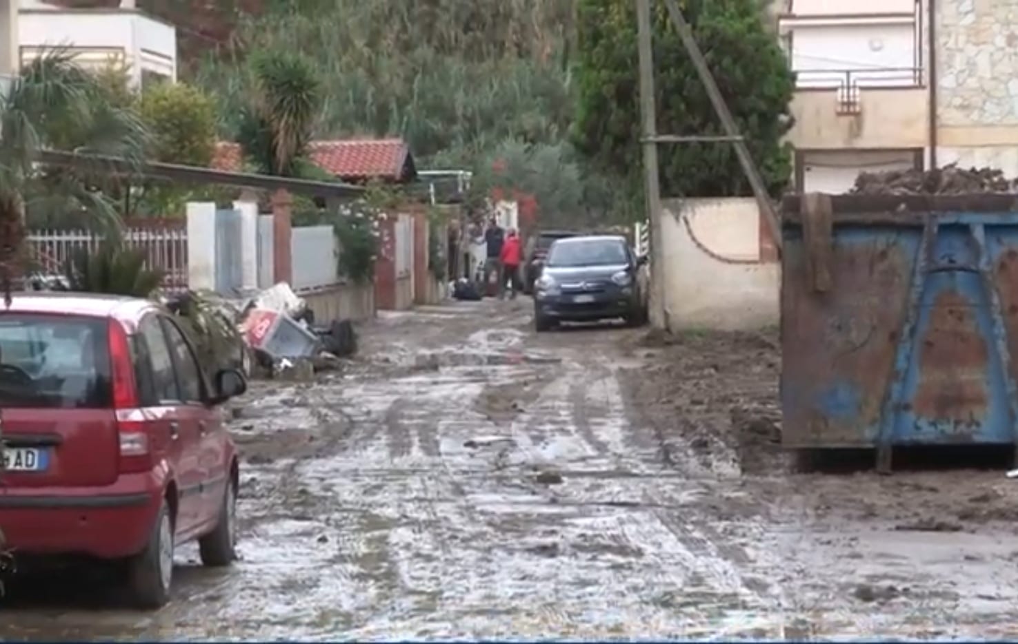 Due settimane dall'alluvione, protesta dei residenti. Nasce comitato al Canalotto