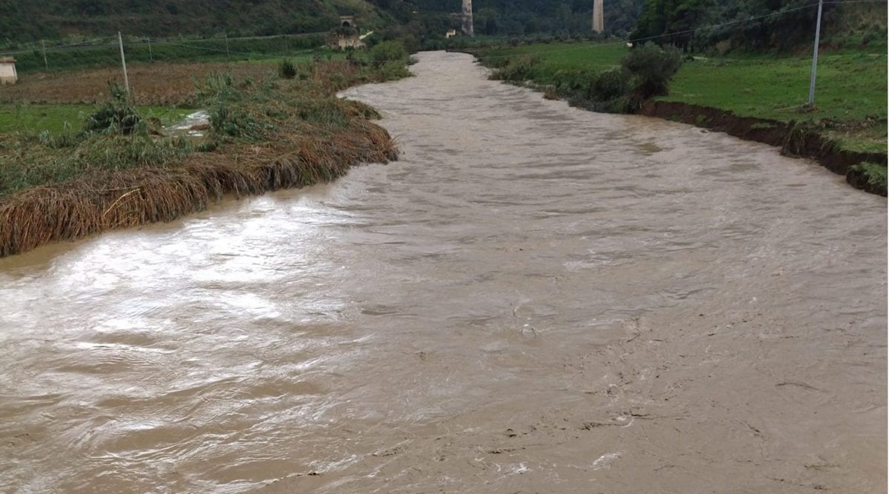 Esondazioni, A/29 chiusa, anziani soccorsi. Cento interventi dei VV.F. (VIDEO)
