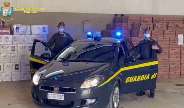 'Bionde', contrabbando transazionale. Tredici fermi da Mazara a Palermo, sei avevano RdC