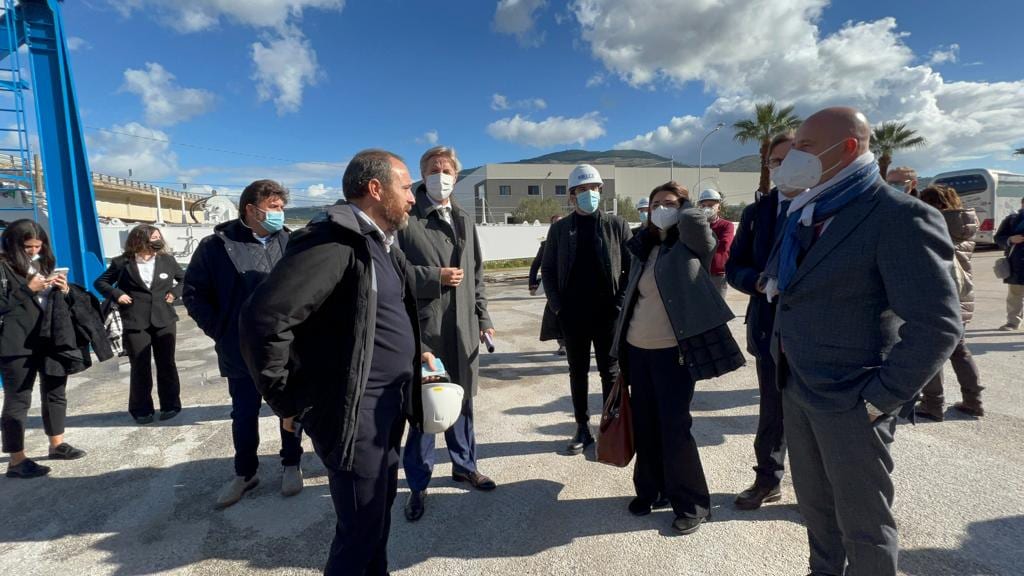 Commissione UE visita anche azienda alcamese. Poi ISMETT e treni POP (VIDEO)