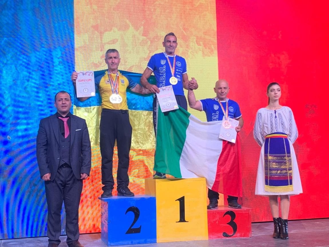 Un muratore trapanese campione mondiale di braccio di ferro. E’ di una piccola frazione