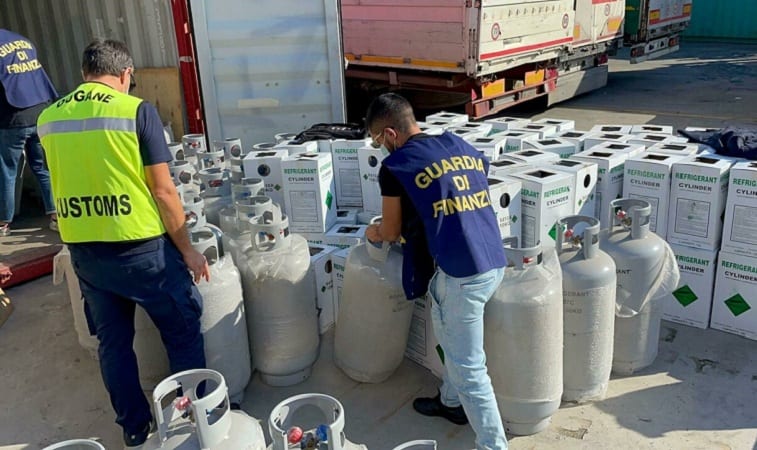 Sequestrate 5,8 tonnellate di gas fluorurato. Denunciato imprenditore marsalese