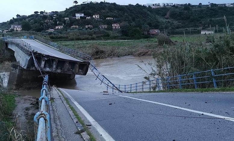 Riapertura SS187, anche nuova illuminazione. Attesa del visto per demolire ponte