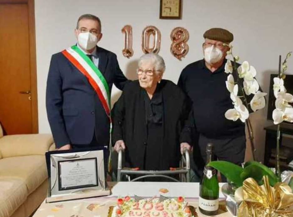 Nonna Caterina compie 108 anni. E’ al 115° posto tra i più longevi d’Italia