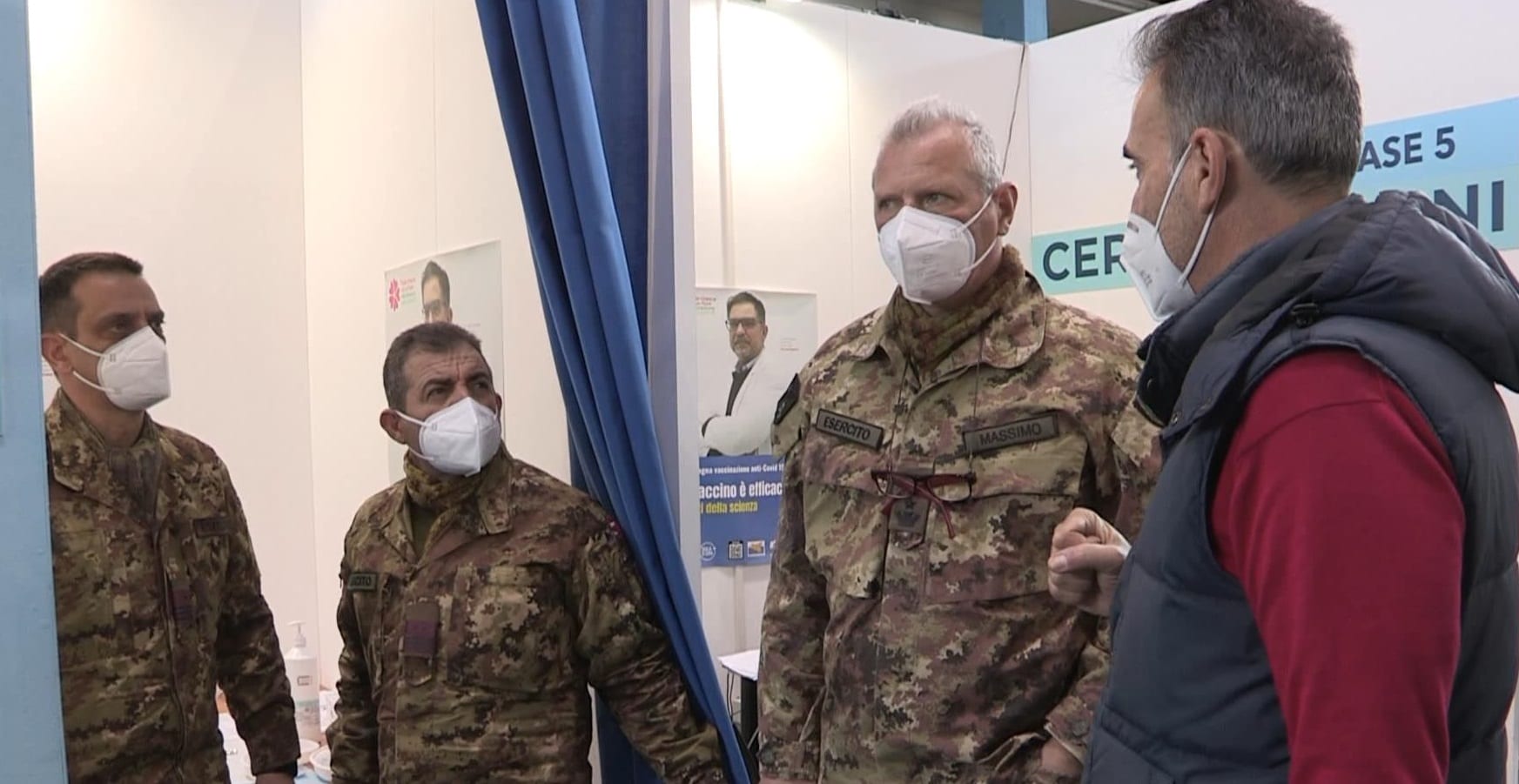 Militari ad Alcamo per vaccinazioni e screening, all'opera un medico e due infermieri (VIDEO)