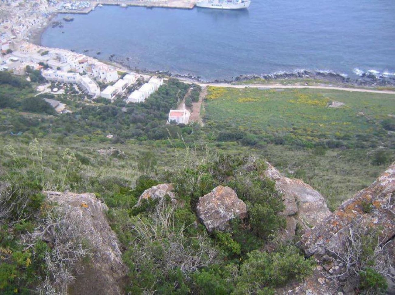 Frane in contrada Chiappera a Marettimo, partono lavori di messa in sicurezza