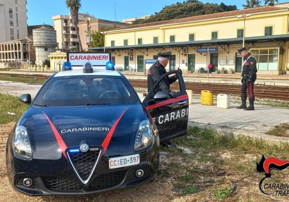 Caro gasolio, proliferano i furti di carburante. Sventato colpo in stazione ferroviaria