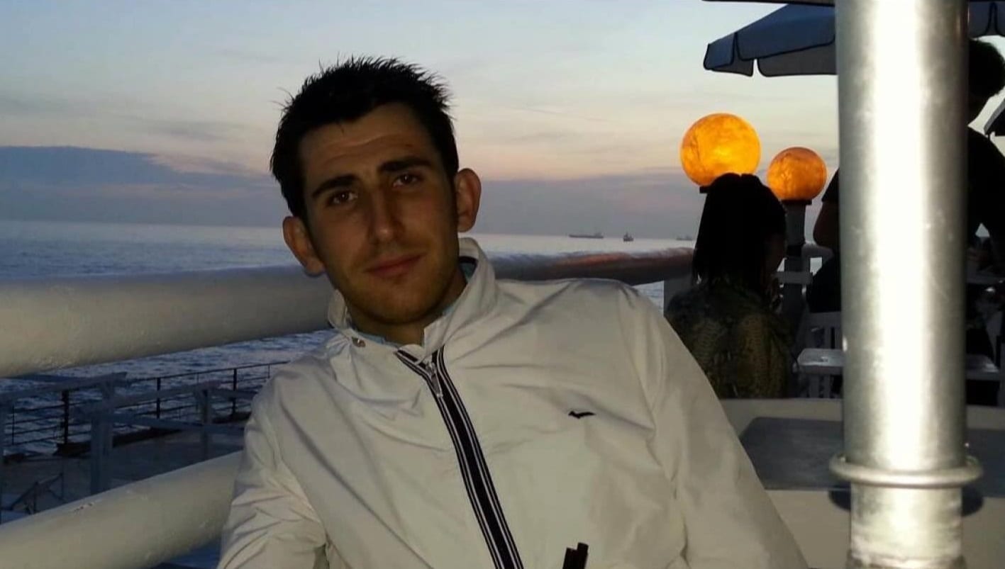 GP Kart, tragedia a Castellammare. Pilota crolla al suolo e muore, era stato in ospedale (VIDEO)