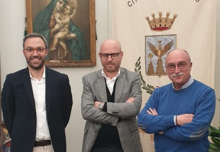 Va via dirigente storico del comune di Alcamo, Giambalvo al posto di Luppino