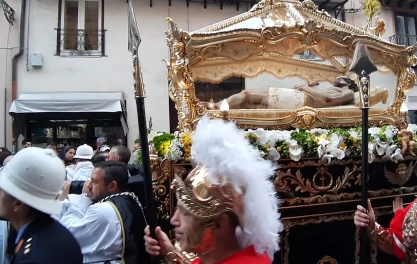 Dopo due anni torna ad Alcamo la processione del Venerdì Santo. Fede e tradizioni secolari