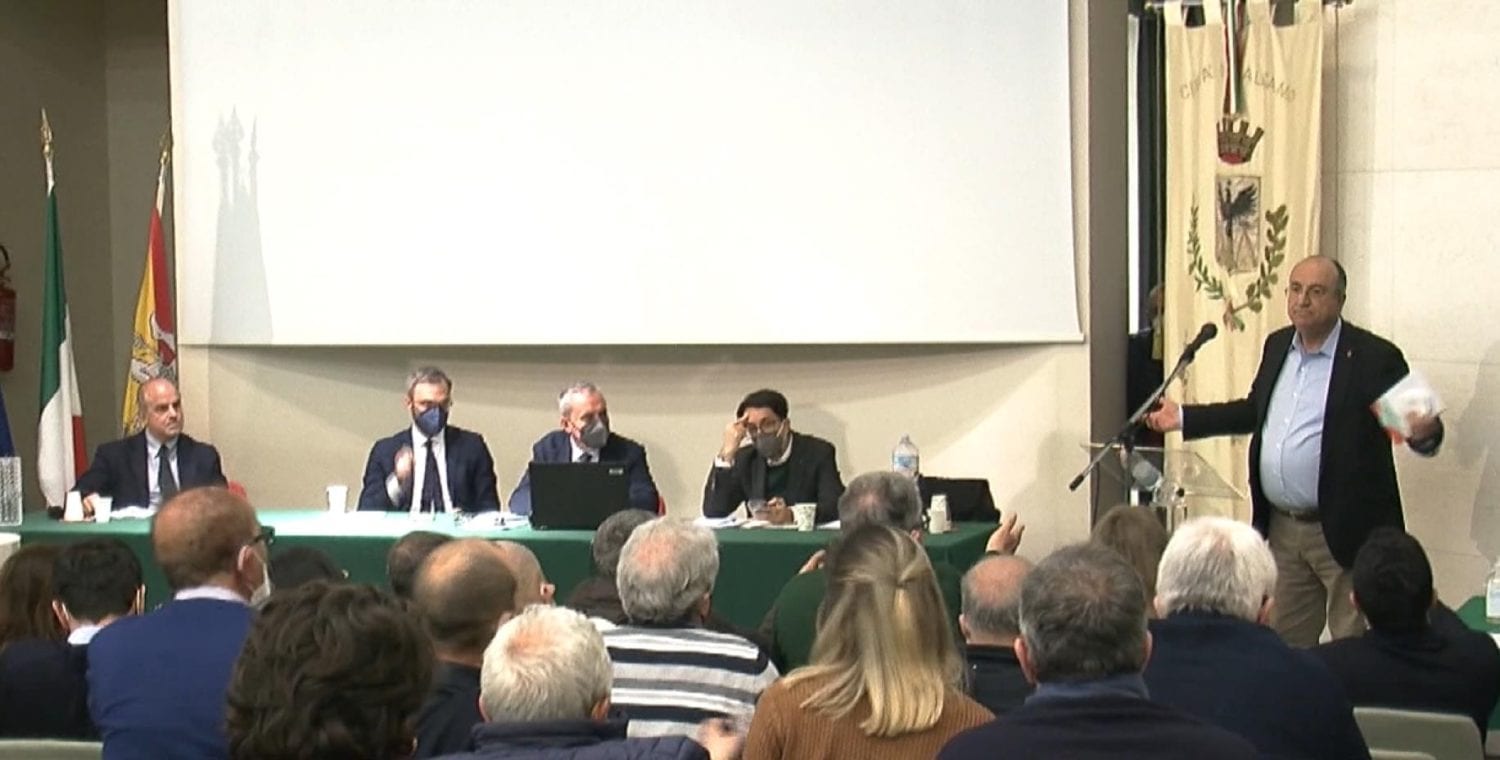 Futuro ospedale di Alcamo, altra seduta consiliare. Zappalà: "Nessuna volontà di chiudere o ridimensionare"