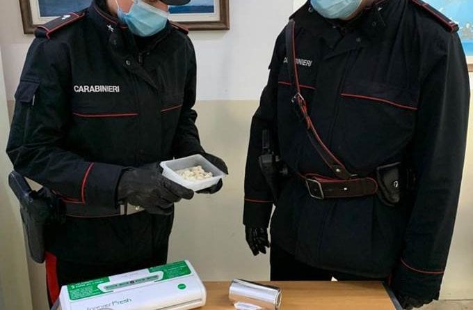 ‘Cappuccinelli’ Trapani, bazar della droga con guardiani e telecamere. Un arresto