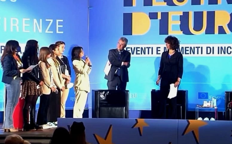 Concorso sull'Europa, studentesse dello scientifico ‘Ferro’ premiate a Palazzo Vecchio di Firenze
