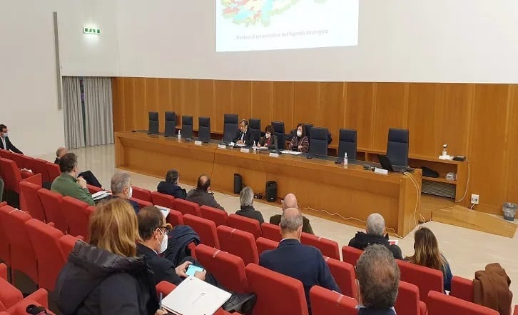 Intesa comuni, università e operatori. Metropolitana da Palermo a Balestrate, porti e rete idrica