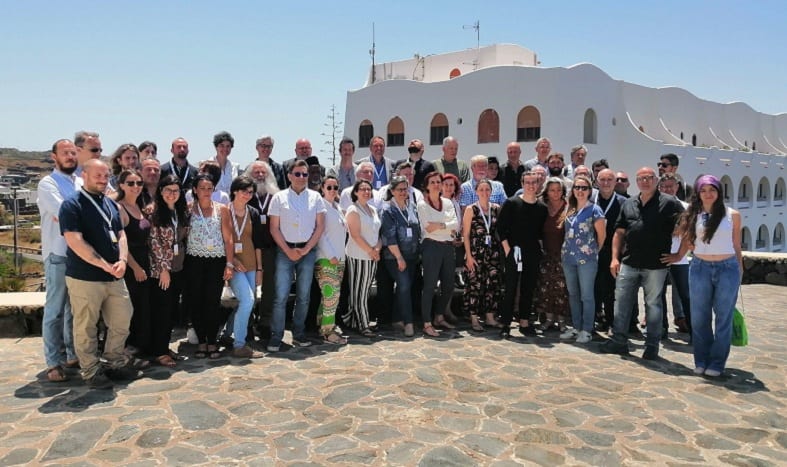 "Dichiarazione di Pantelleria". 14 nazioni, università, istituti di ricerca e parchi per tutelare le api mellifere