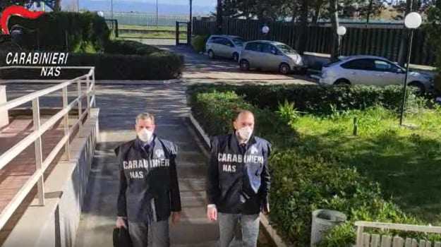 Blitz dei NAS contro gli illeciti in chirurgia estetica. A Mazara del Vallo sequestro in uno studio dentistico