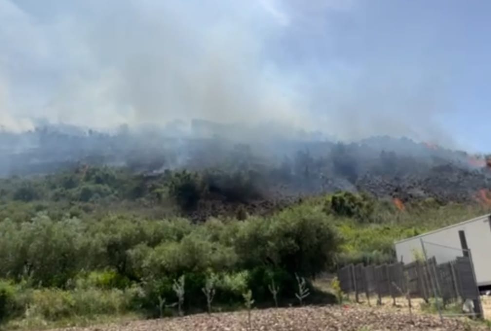 Incendio del 24 maggio vicino case, 'Municipale' denuncia alcamese per imprudenza