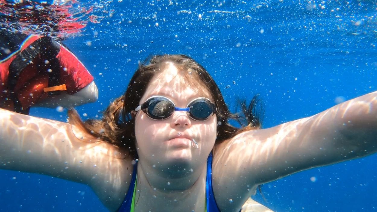 "Disabilidamare", escursione e bagno a Scopello. Assistenza in acqua della C.R.I.