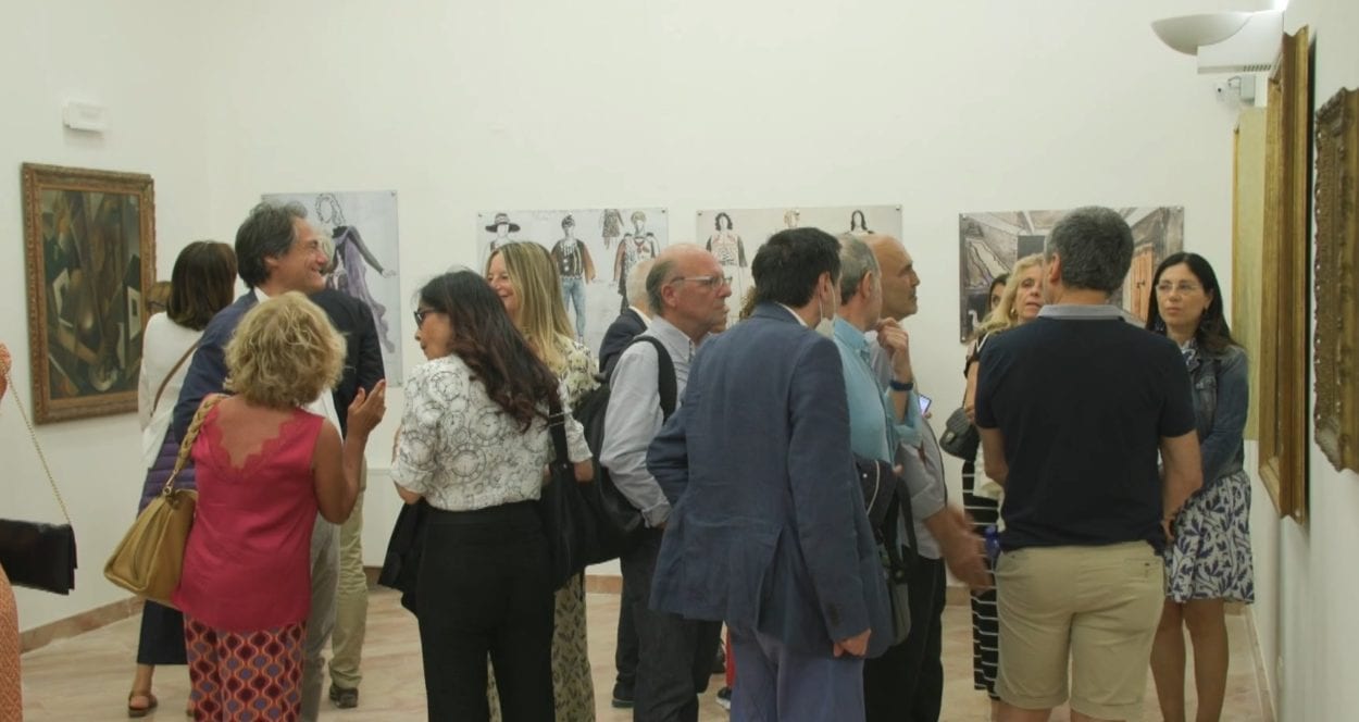 “Il Vittoriale. D’Annunzio, De Chirico, Sciltian”. Inaugurata ad Erice ‘mostra diffusa’ (VIDEO)