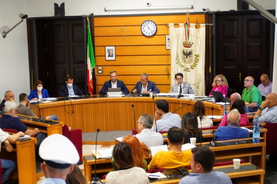 Contrasto all'evasione dei tributi. Approvato regolamento dal consiglio comunale di Alcamo