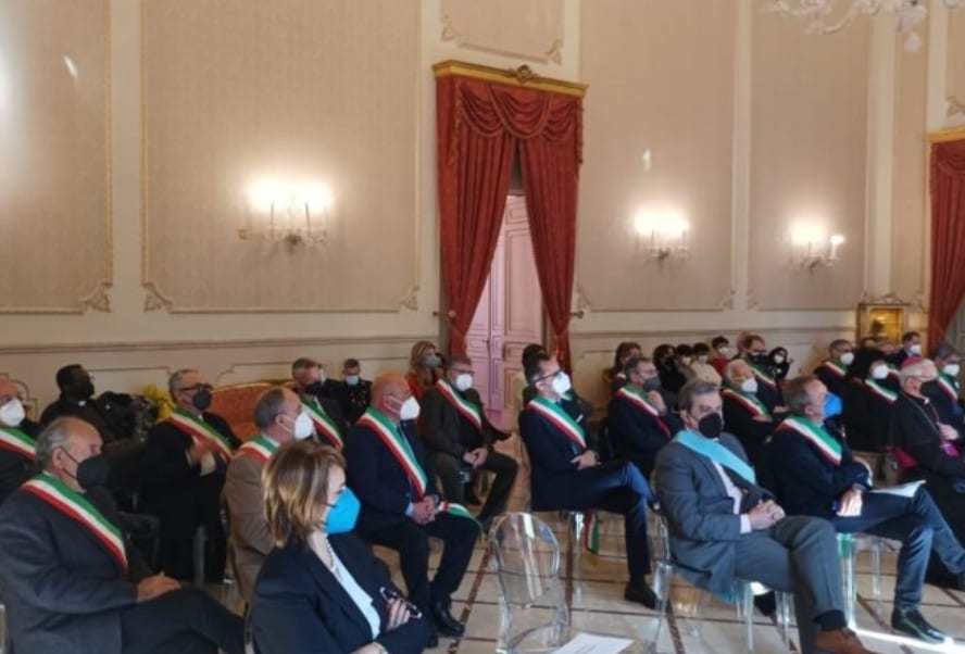 Indennità, aumento con fondi comunali. Decisione alle giunte. Ad Alcamo fino a 4.800 euro al mese