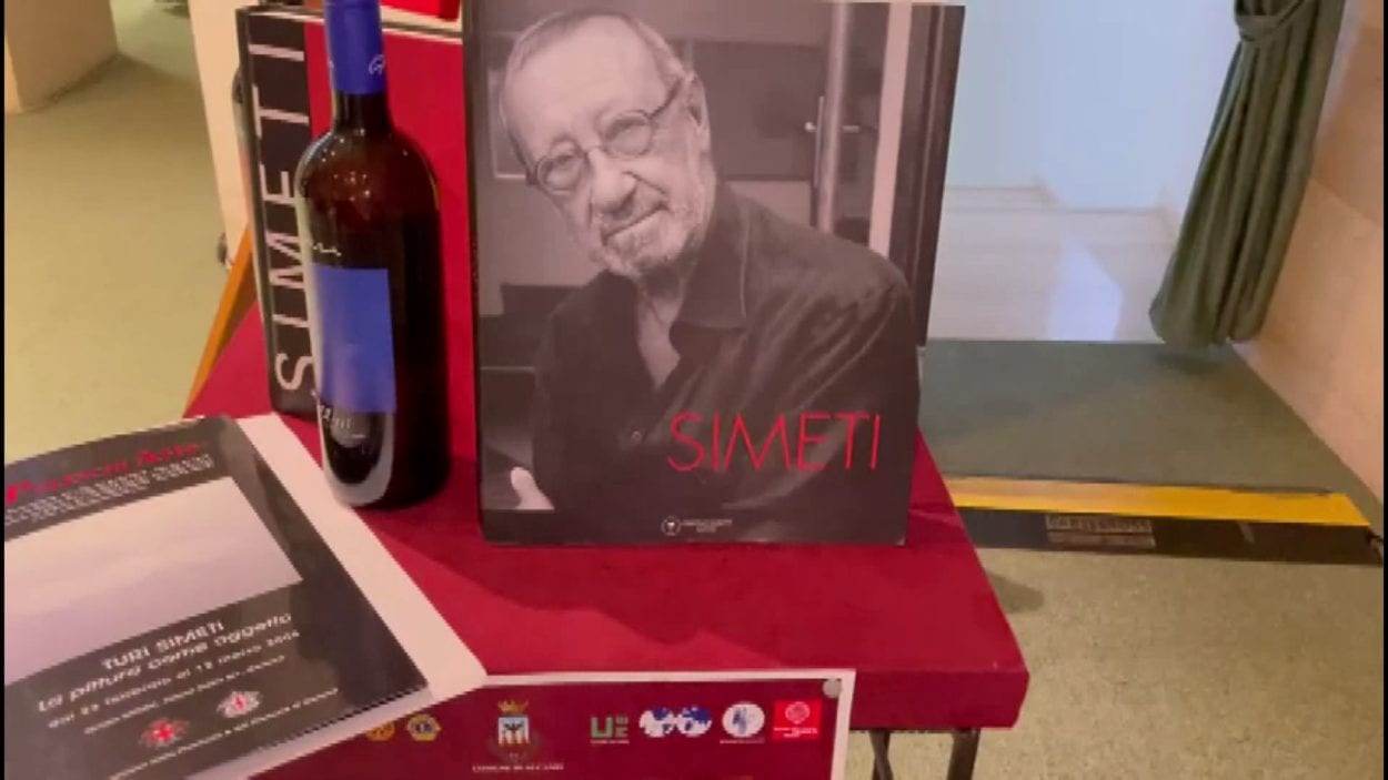 Evento ad Alcamo per ricordare uno degli artisti più famosi al mondo. Video, letture e musiche per Turi Simeti