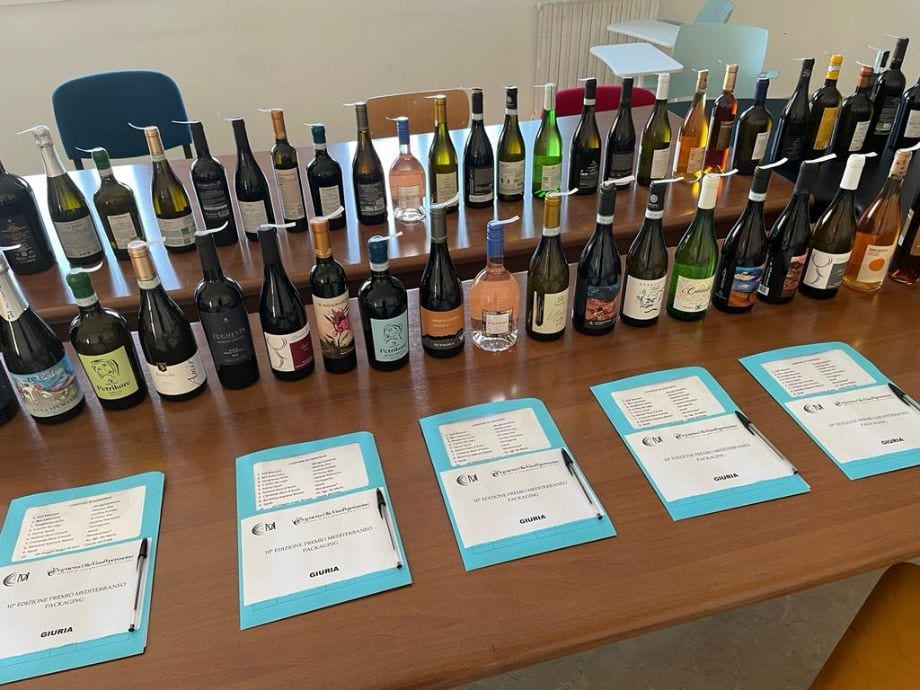 Premio Mediterraneo "Packaging". Al via concorso per vini, liquori e distillati