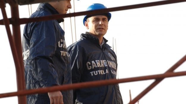 Scarsa sicurezza dei ponteggi. Denunce e multe per due titolari di ditte trapanesi