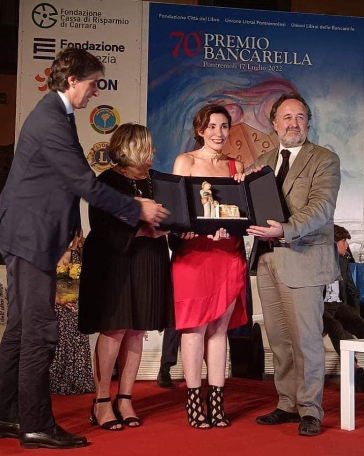 Stefania Auci vince il "Premio Bancarella". Grance successo per "L'inverno dei leoni".
