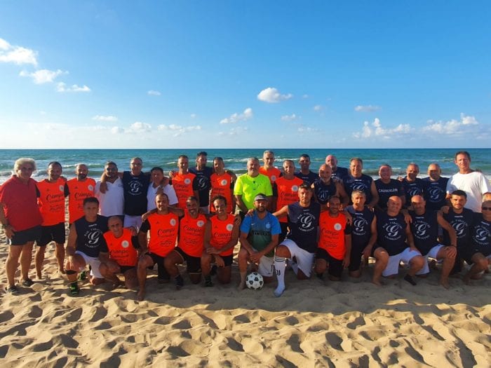 Battigia, calcio in spiaggia da mezzo secolo. Termina il 15° torneo ‘Over 40’
