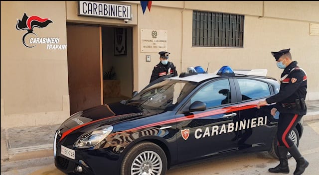 Minacciava e aggrediva fisicamente la madre. Arrestato trentenne dai carabinieri