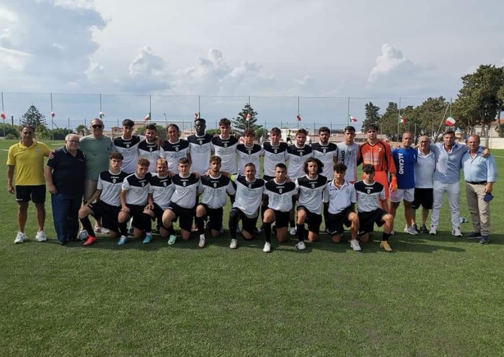 Calcio, l'Alcamo riparte oggi. Cambia ancora sede, allenamenti a Giardinello