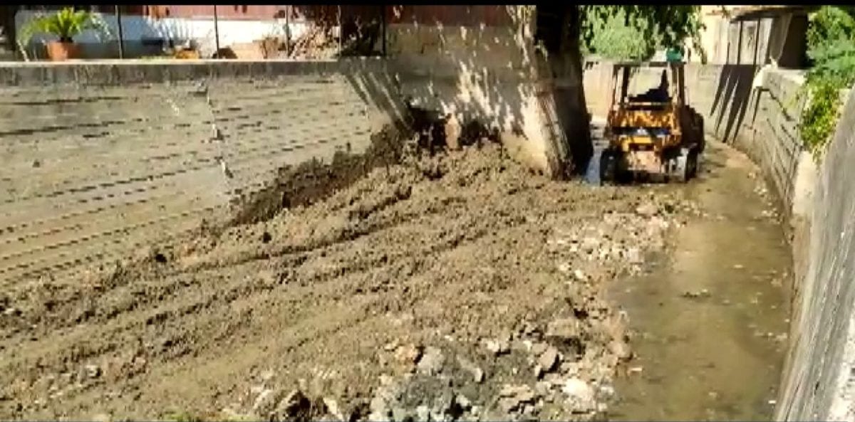 Torrente Canalotto, ruspe finalmente al lavoro nell’alveo. Ultime opere nel 2000