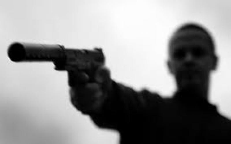 Tentò di assoldare un killer per 4.000 euro, chiesto giudizio per una donna di Strasatti