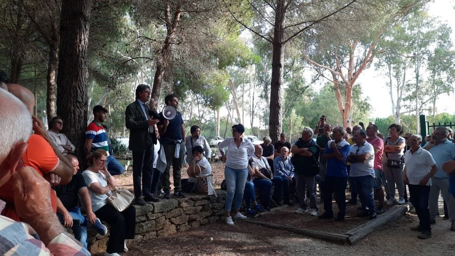 Gli agricoltori del Belice contro i costi di olive e olio, protesta a Castelvetrano
