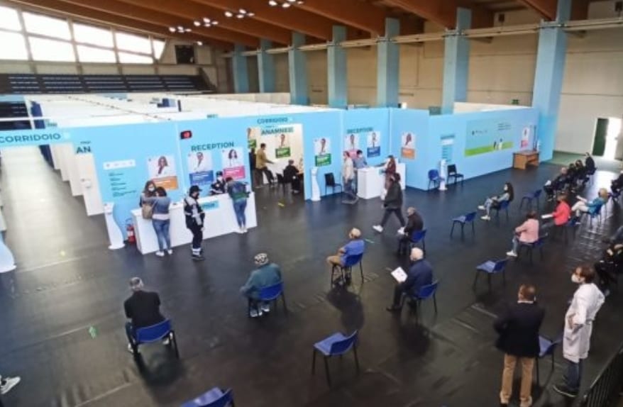 Vaccini, ASP Trapani rimodula orari hub. Poche quarte dosi, circa 180 al giorno