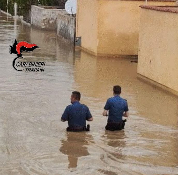 Disagi in provincia di Trapani, A29 allagata. Fango a Salina Grande e Salemi