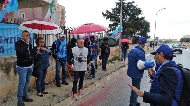 Sit - in di protesta al carcere di Trapani, volantino inviato al Ministro della Giustizia